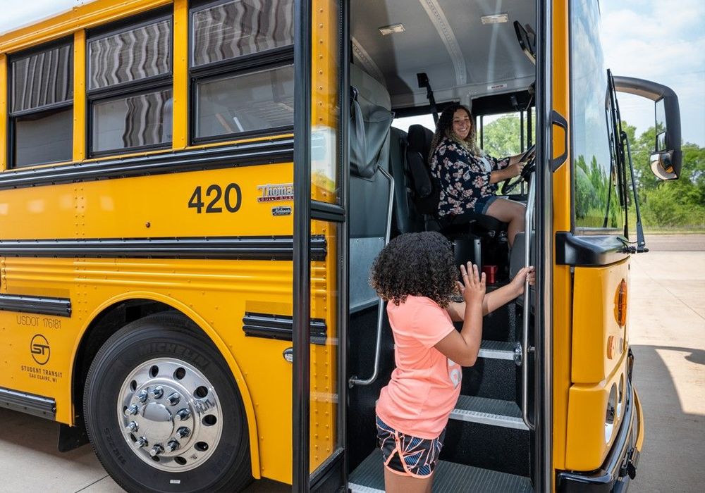 3 Ways Bus Drivers Impact the Community